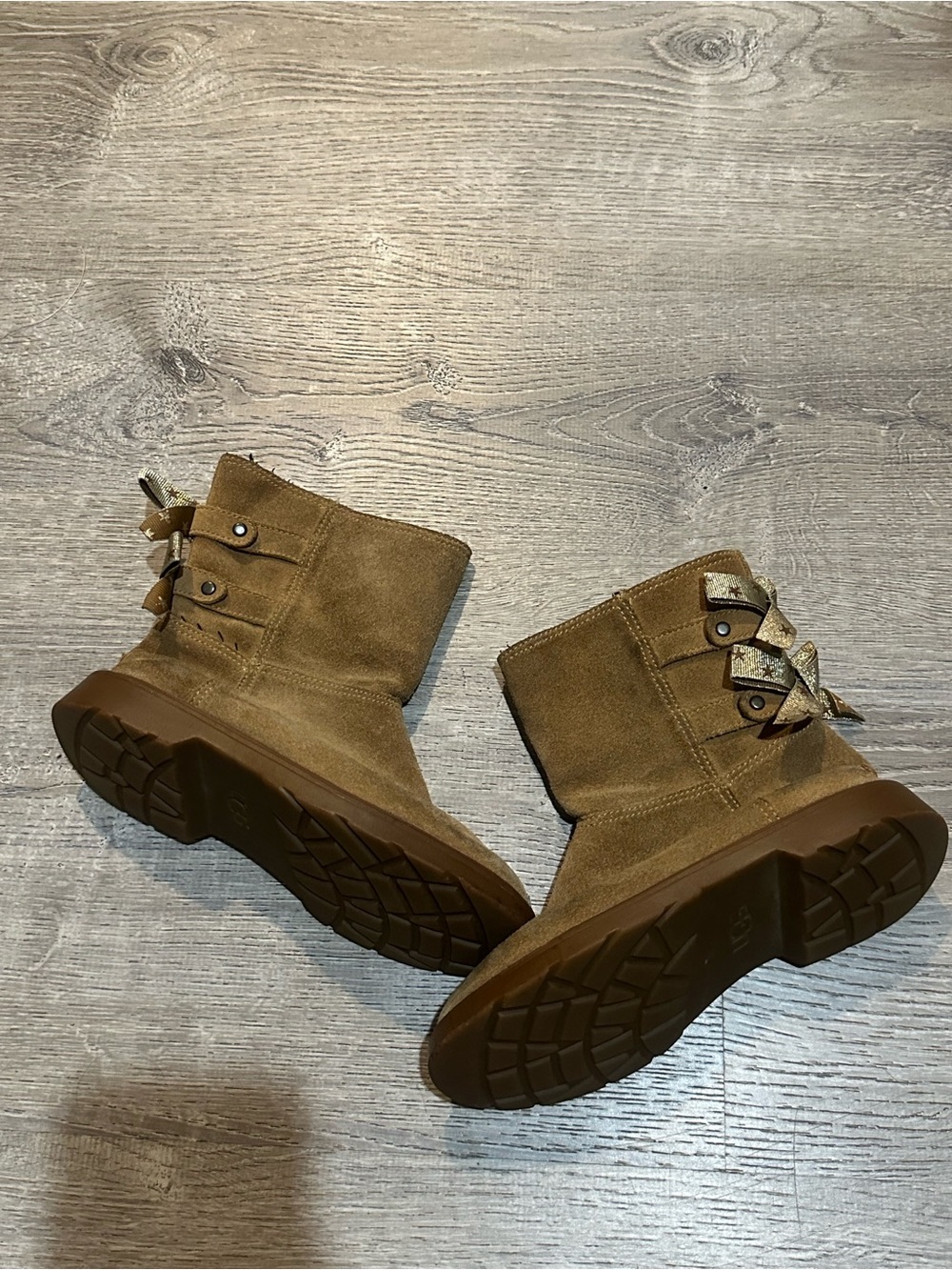 UGG Tillee Youth Boots Chestnut Brown Suede Moto Triple Strap Studded Size 2